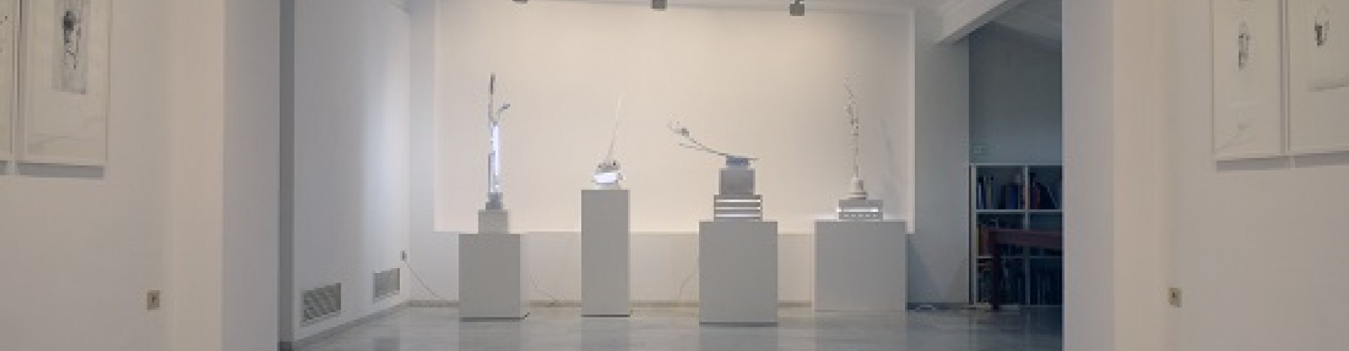 Fotografía de la exposición de Bernardí Roig en la Galería Ana Serratosa
